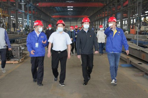 湖北省委巡视办副主任胡立强莅临万象城(中国)重工走访服务